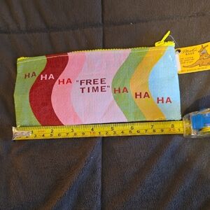 Blue Q Kangaroo Design Bag "FREE TIME"